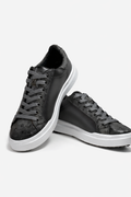 Tenis de avestruz gris